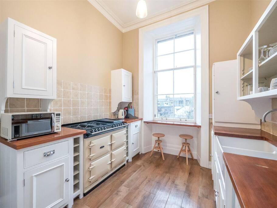 Beautiful & Bright 2 Bed Flat Murrayfield Эдинбург Экстерьер фото