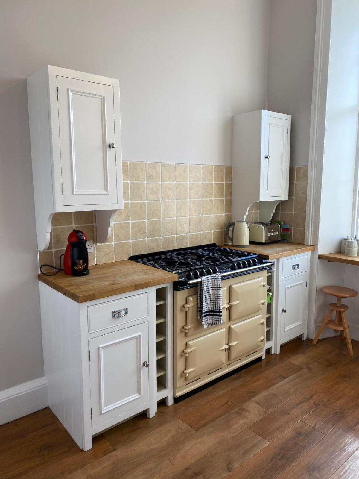 Beautiful & Bright 2 Bed Flat Murrayfield Эдинбург Экстерьер фото